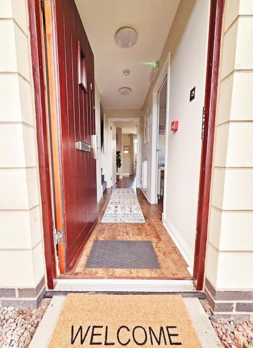 Modern 5 Bedroom Townhouse With Free Parking Glasgow Buitenkant foto